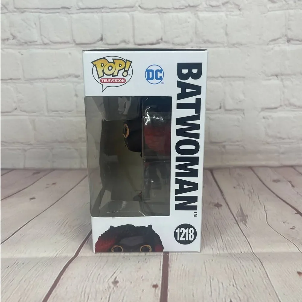 Funko Pop! Television - DC Comics - Batwoman - Funko Exclusive #1218 - Picture 3 of 6